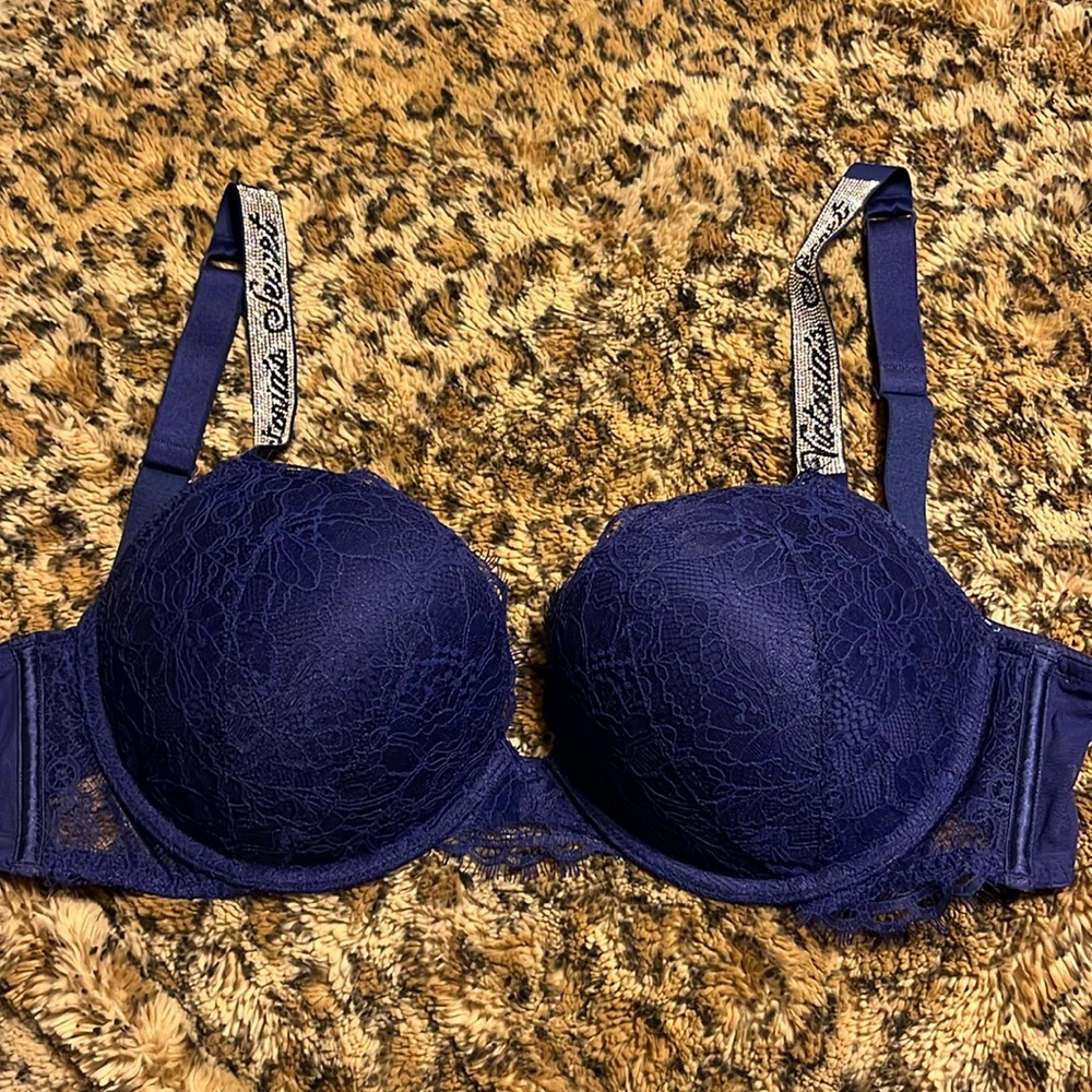 Victoria’s Secret Shine Strap Bra - Picture 2 of 8